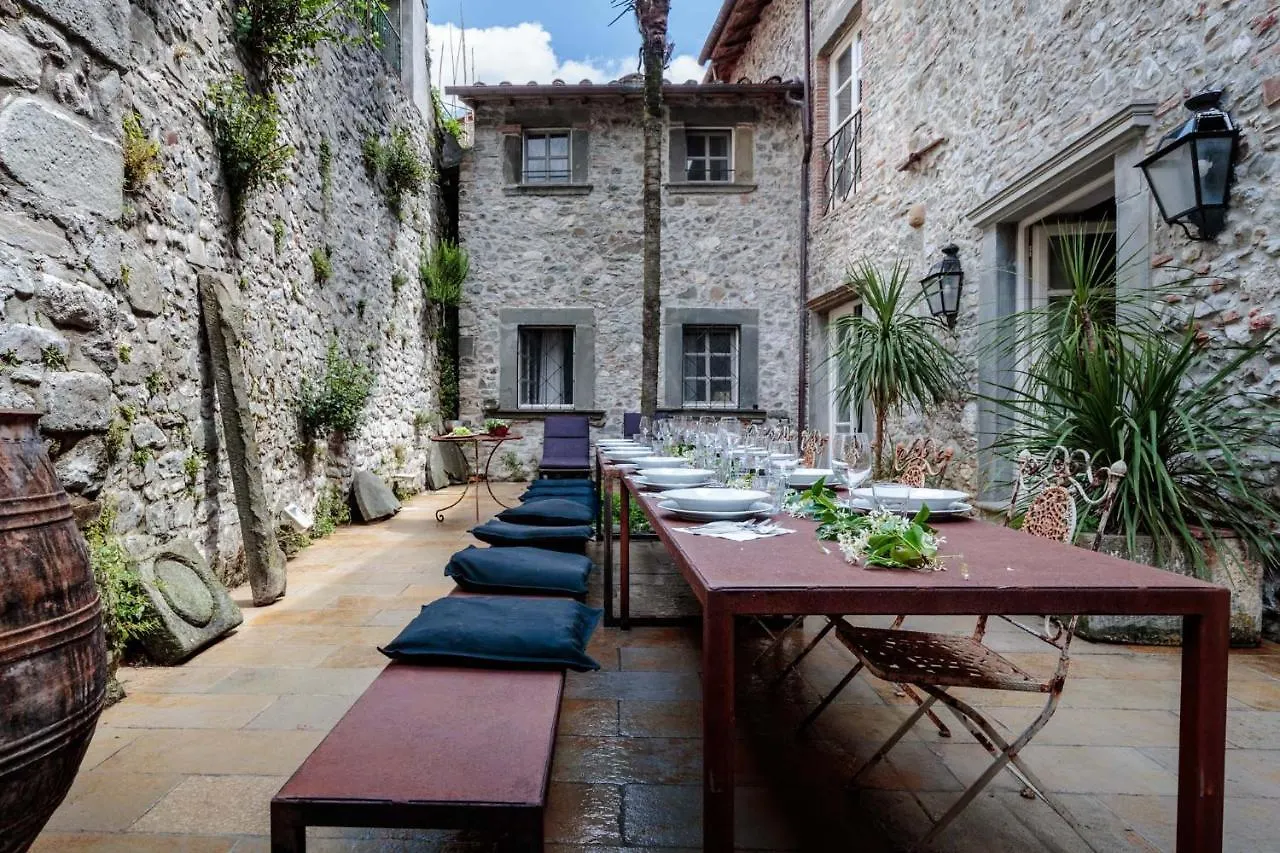 Palazzo Giusti, Understated Luxury With A Welcoming Ambience On The Hills Of Lucca Villa Pescaglia