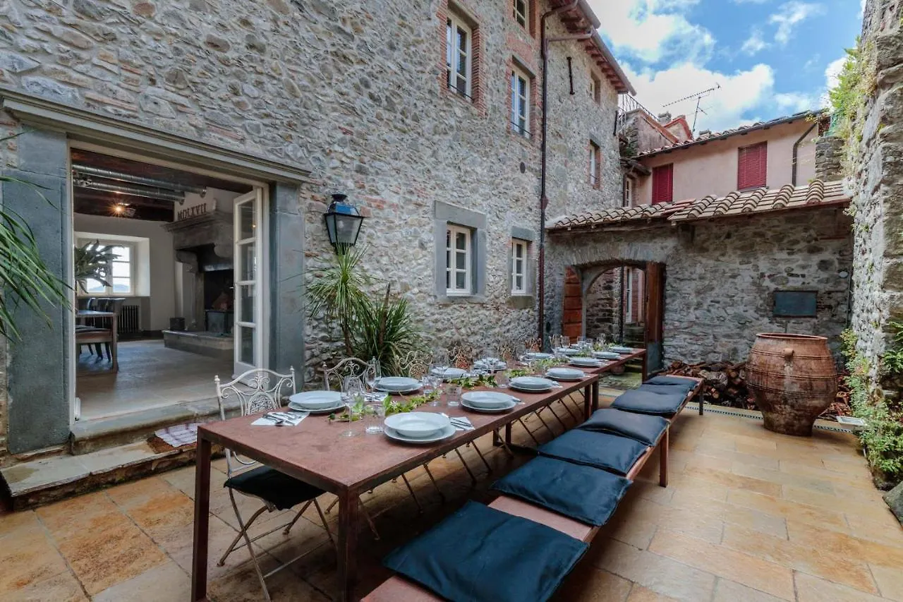 Palazzo Giusti, Understated Luxury With A Welcoming Ambience On The Hills Of Lucca Villa Pescaglia
