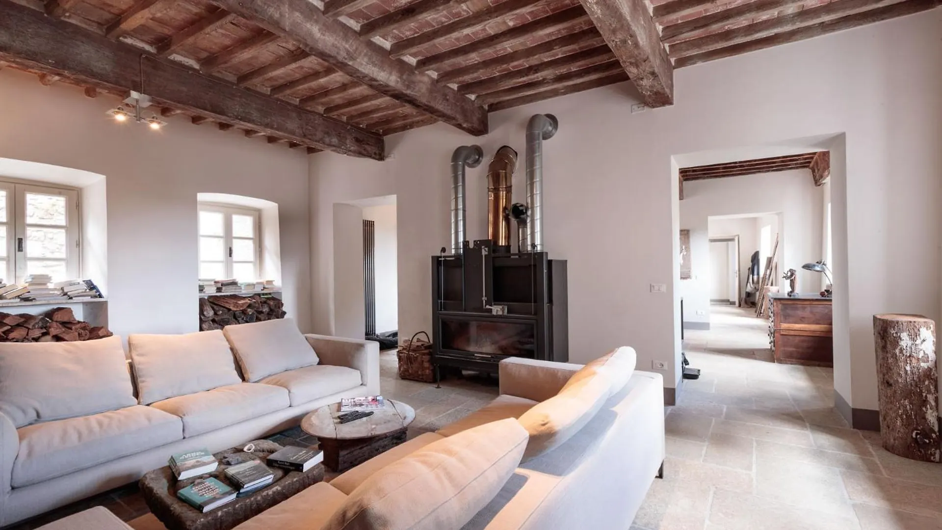 Palazzo Giusti, Understated Luxury With A Welcoming Ambience On The Hills Of Lucca Villa Pescaglia