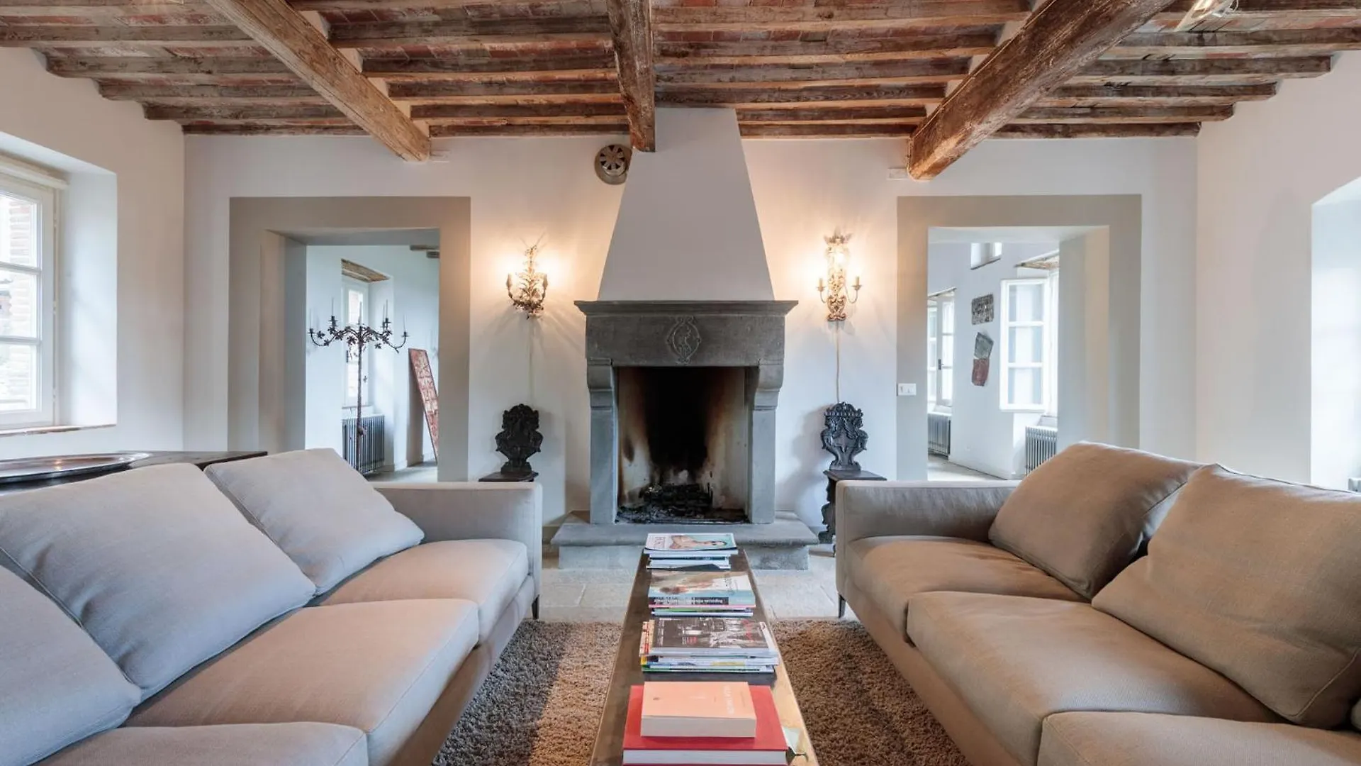 Palazzo Giusti, Understated Luxury With A Welcoming Ambience On The Hills Of Lucca Villa Pescaglia