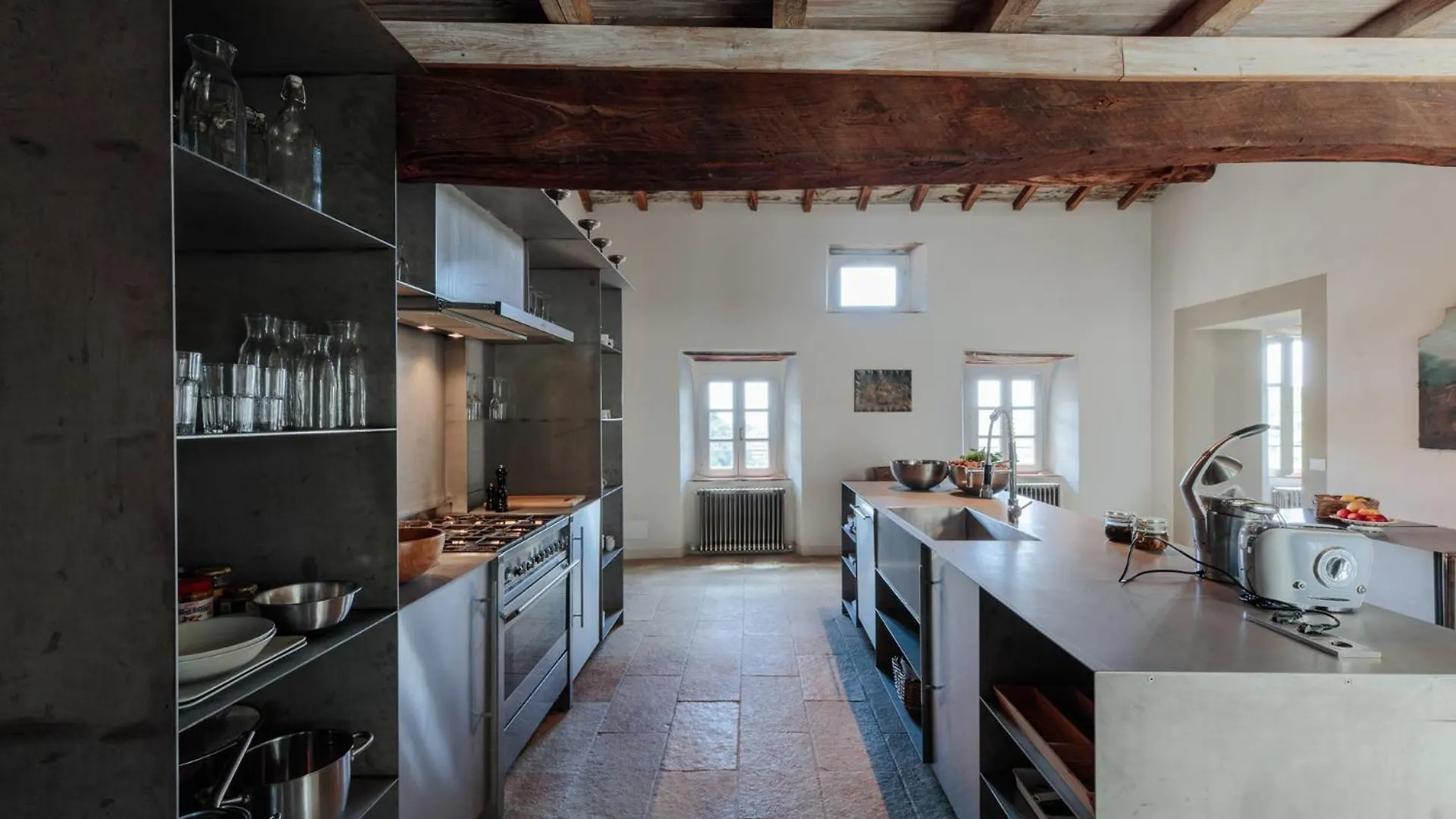 Palazzo Giusti, Understated Luxury With A Welcoming Ambience On The Hills Of Lucca Villa Pescaglia