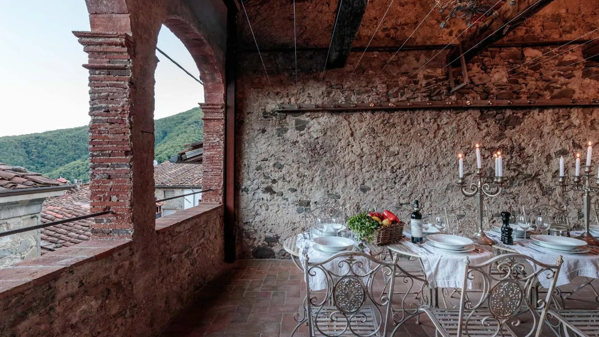 Palazzo Giusti, Understated Luxury With A Welcoming Ambience On The Hills Of Lucca Villa Pescaglia