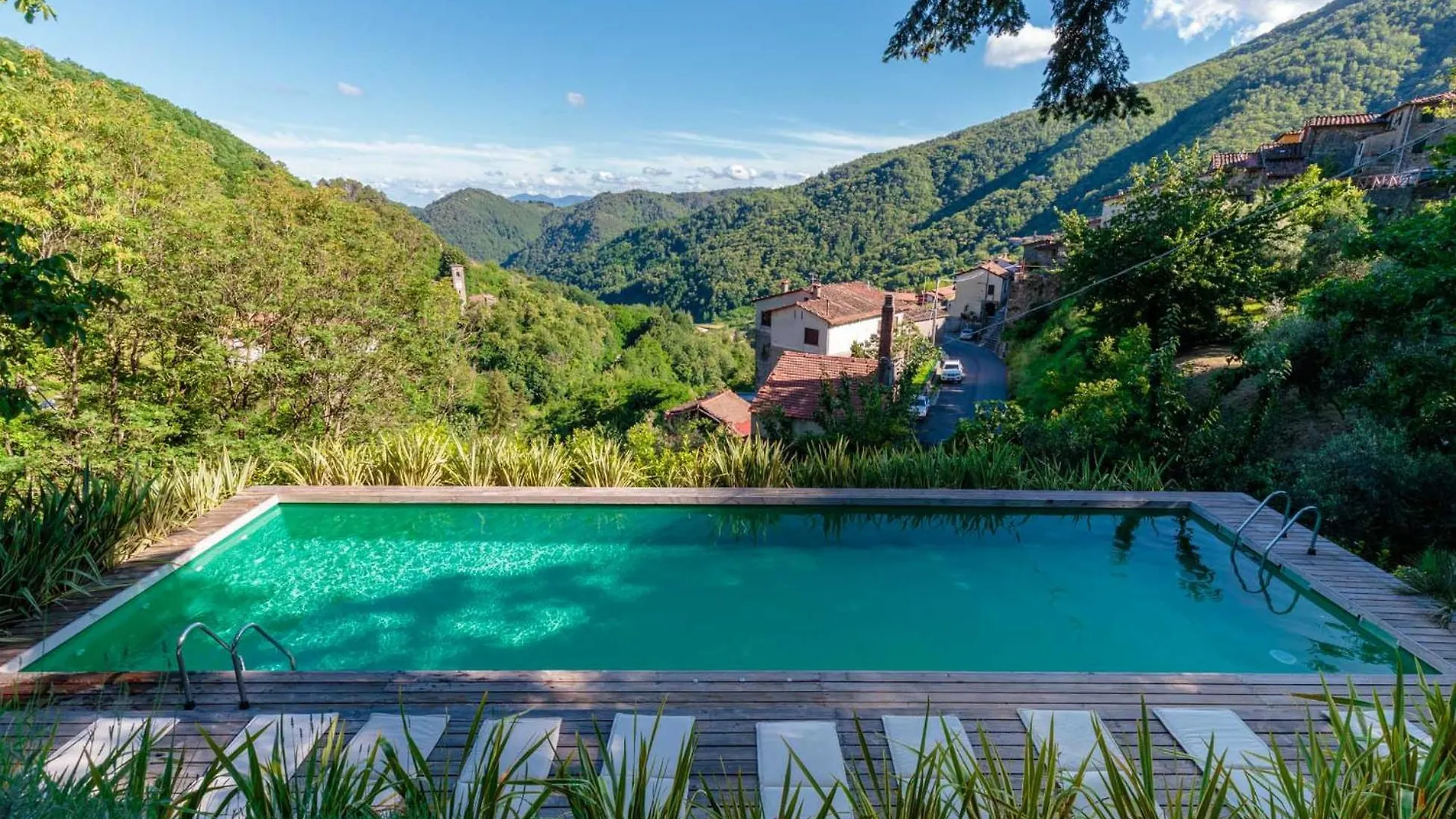 Palazzo Giusti, Understated Luxury With A Welcoming Ambience On The Hills Of Lucca Villa Pescaglia