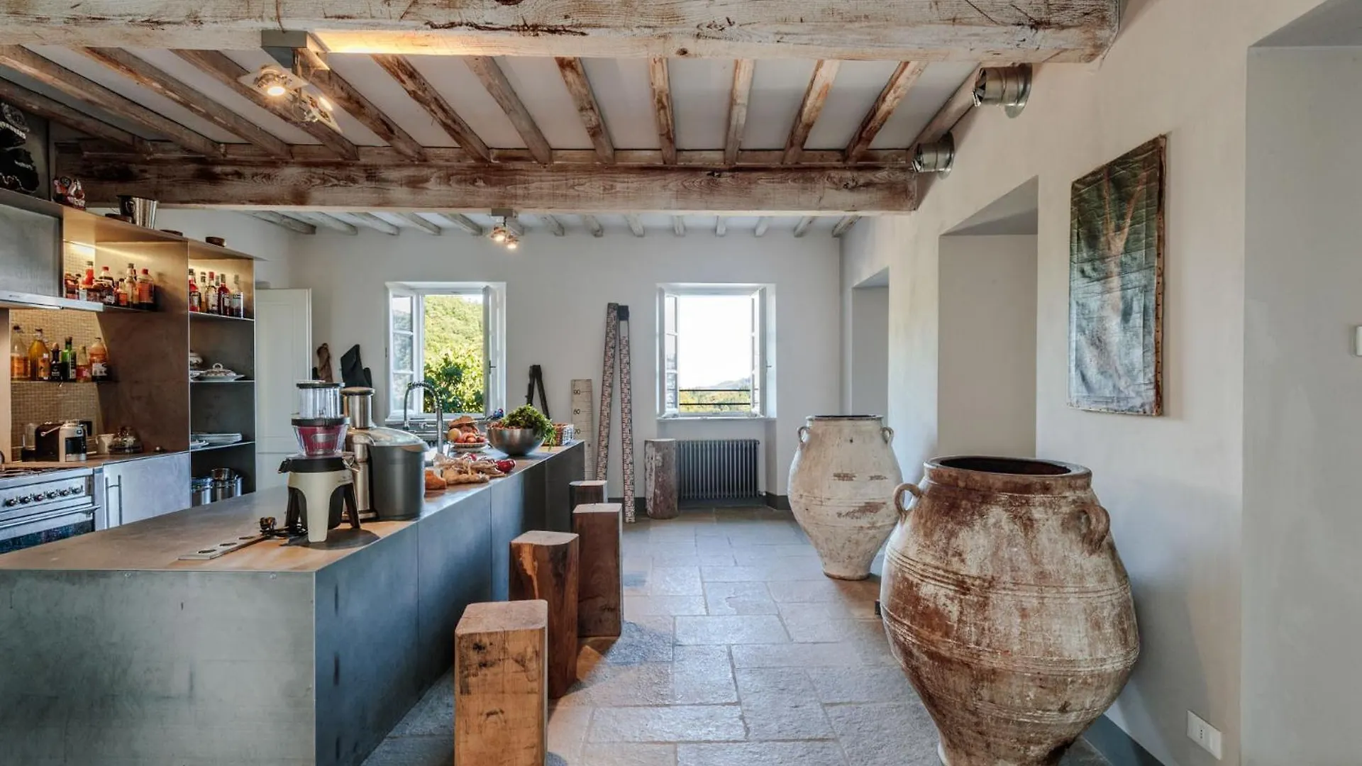Palazzo Giusti, Understated Luxury With A Welcoming Ambience On The Hills Of Lucca Villa Pescaglia